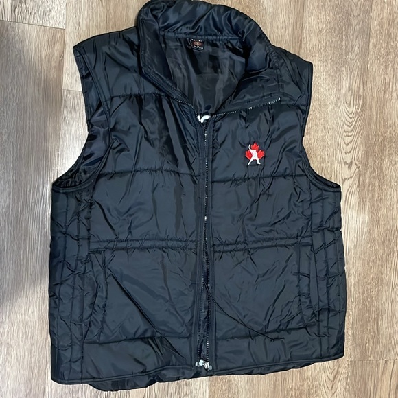 BLACK UNISEX HOCKEY VEST - Picture 1 of 9